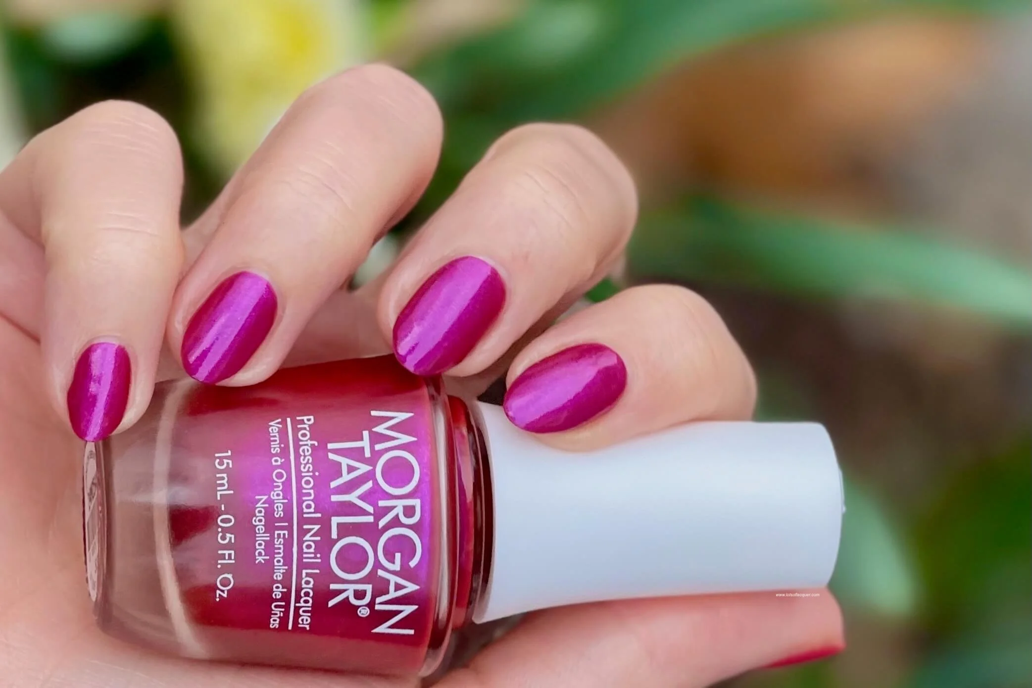 ネイルカラーセット OPI Morgan Taylor China Glaze Morgan Taylor Sing 2 Collection | Live Application Review